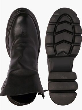 Saint G Women's Black Leather Ankle Booties - Chunky Sole Chelsea Style